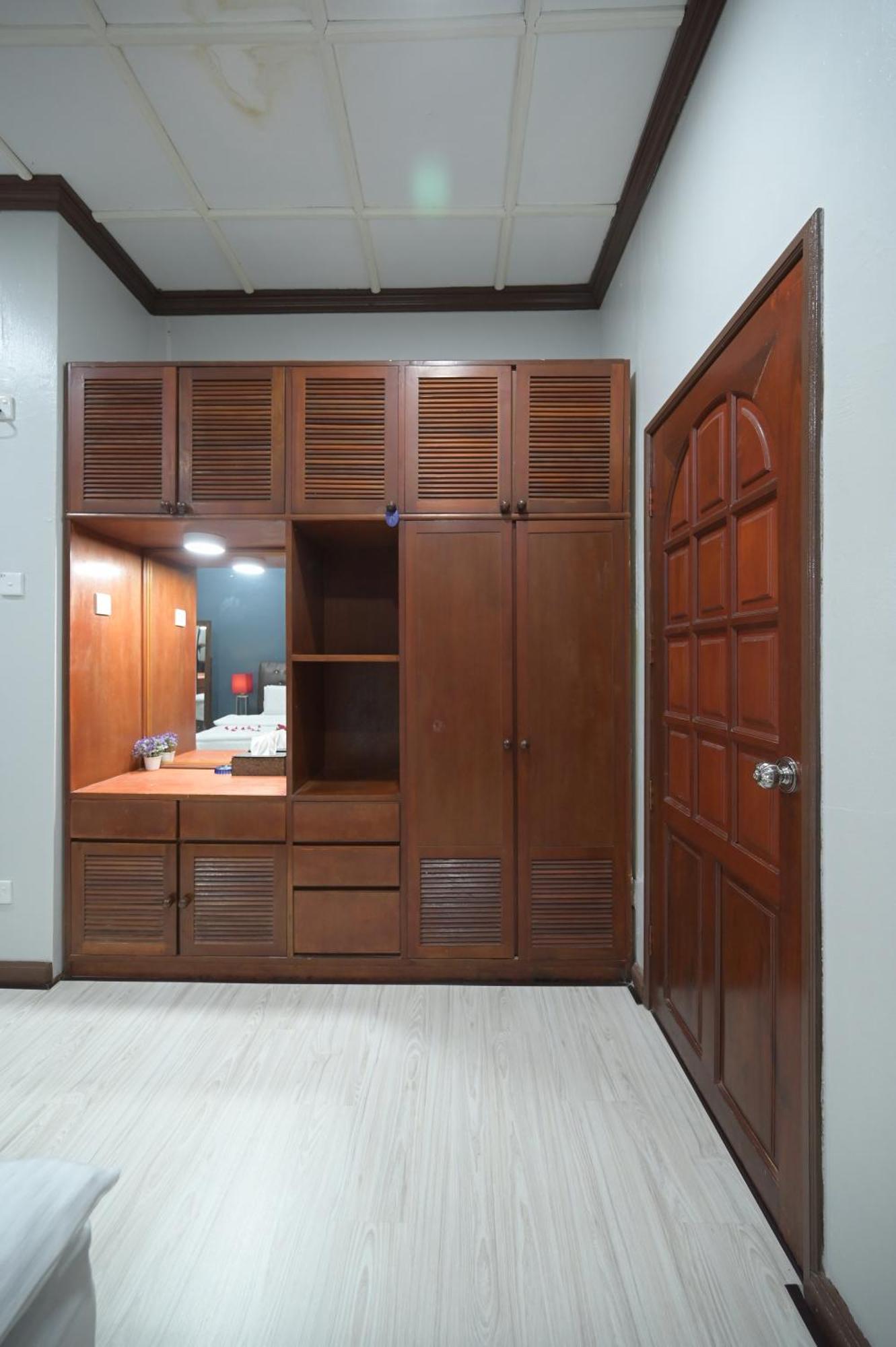 Kesedar Hotel Travel & Tours Sdn Bhd Gua Musang Exterior foto